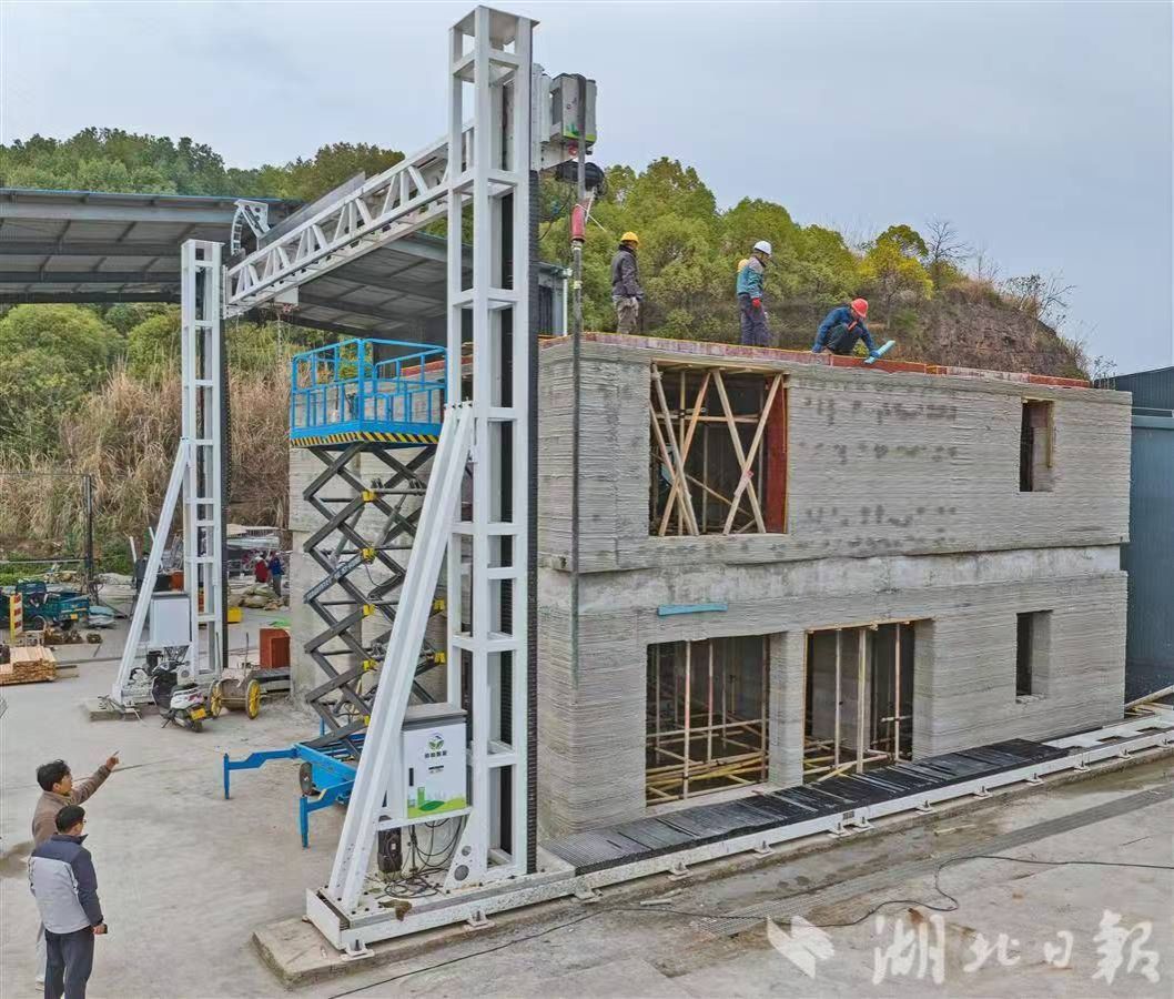 【湖北日报】今年会jinnian官网“打印”出双层小楼-1027-媒体关注